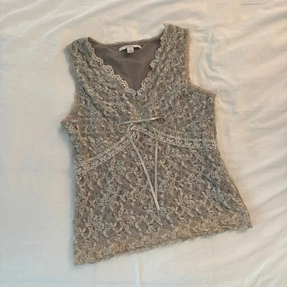 Y2K‎ lace tank with bow - Picture 3 of 7